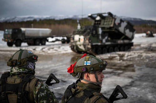 Suomi ottamassa Naton ydinaseita Venäjän rajalle